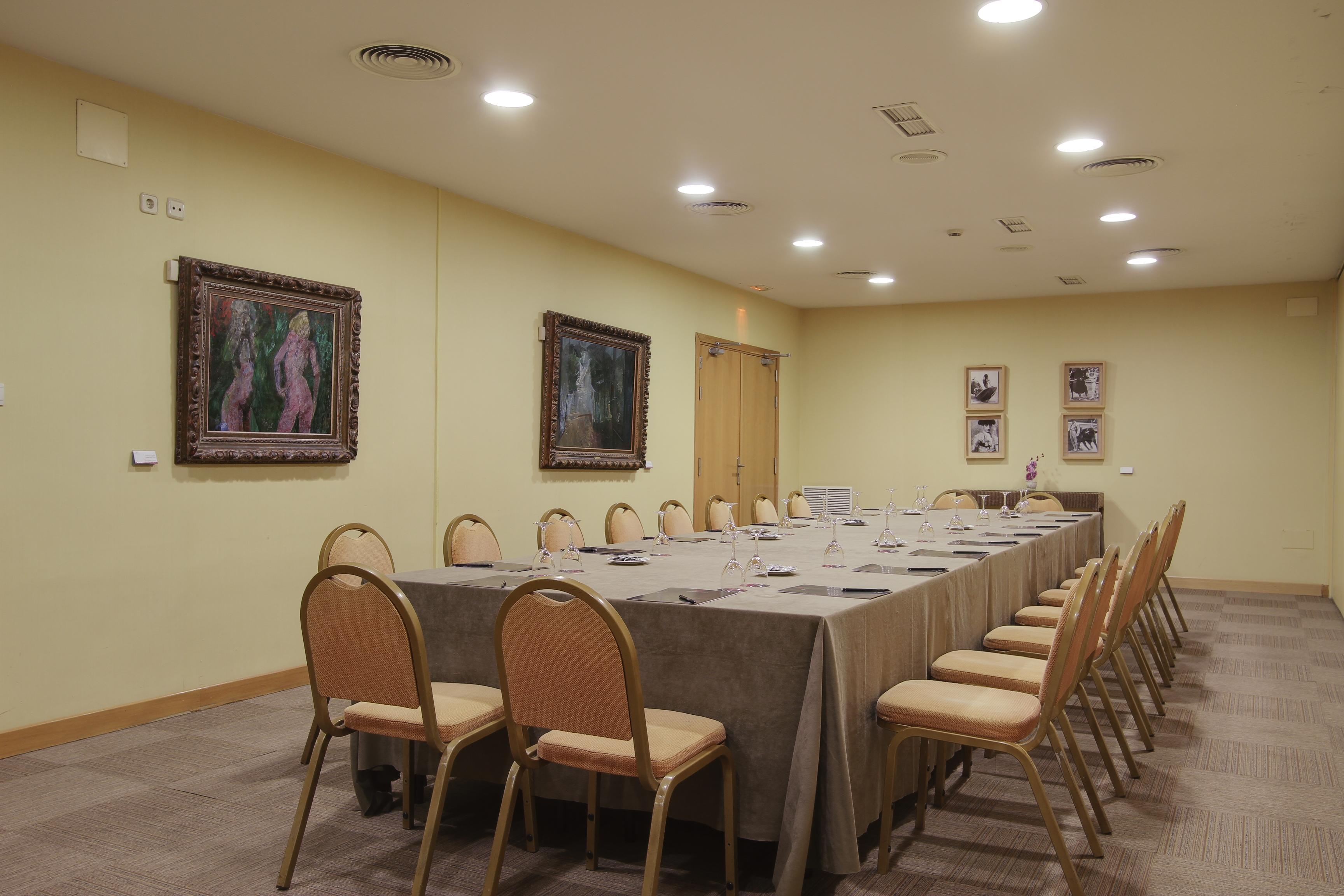 Rafaelhoteles Ventas (Adults Only) Madrid Exterior foto